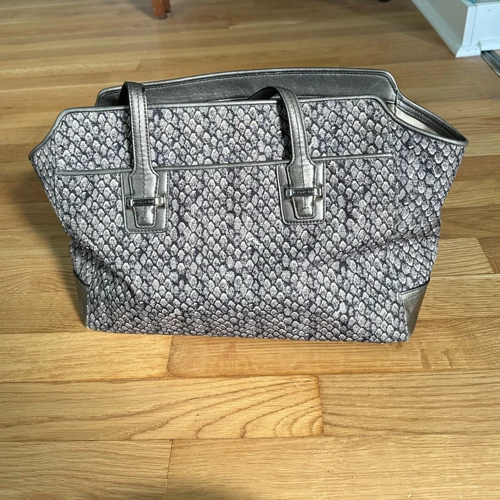 Grunge Glam Alt Gunmetal Gray Python Snake Coach Taylor Alexis Carryall Satchel